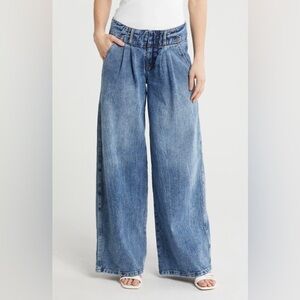 NWT Vigoss Wide Leg Medium Wash Jeans 32